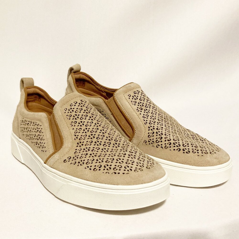 Vionic Kimmie Perf Sneaker Suede Size 9